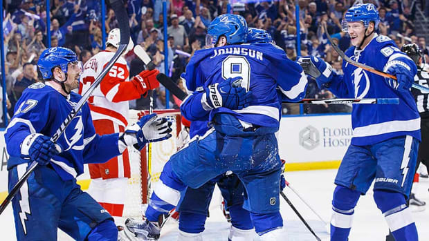 lightning-red-wings-game-2-960.jpg